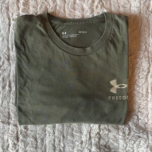 Under Armour Men's Olive Tee